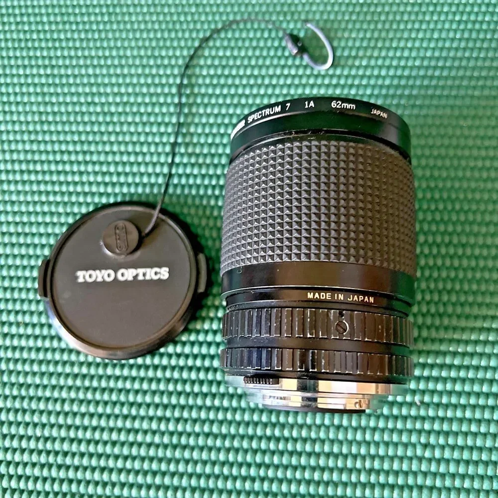 Tou Five Star Lens MC Auto  zoom lens 28-80mm 1:3.5-4.5 Macro 62